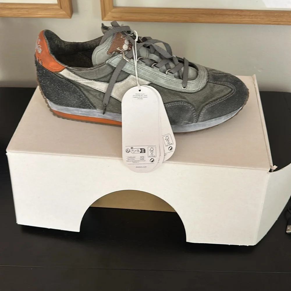 Diadora Gray and Orange Retro Sneakers with Padded Collar - Picture 3 of 3